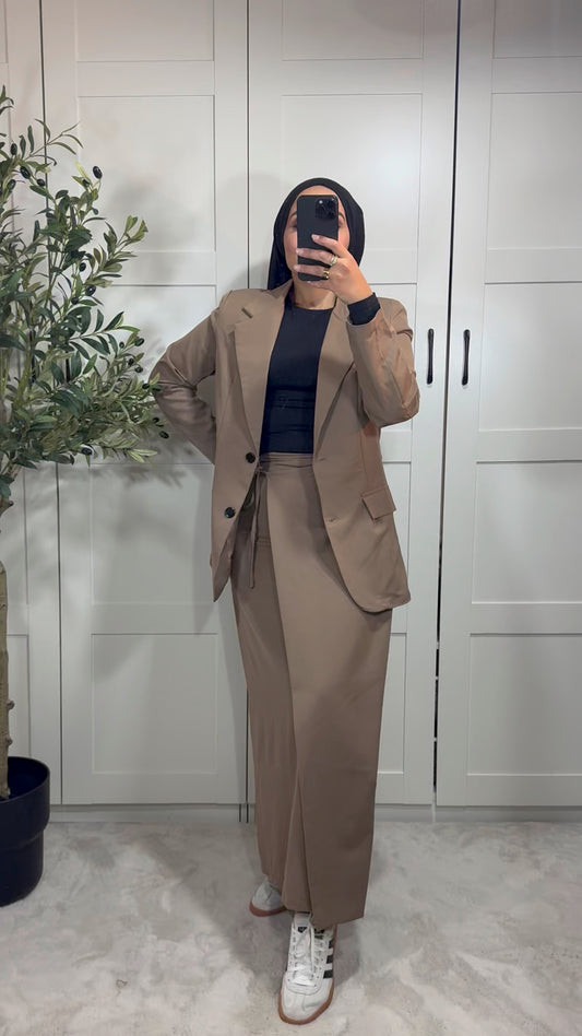 Ensemble tailleur blazer et jupe longue portefeuille à nouer sans fente I Camel