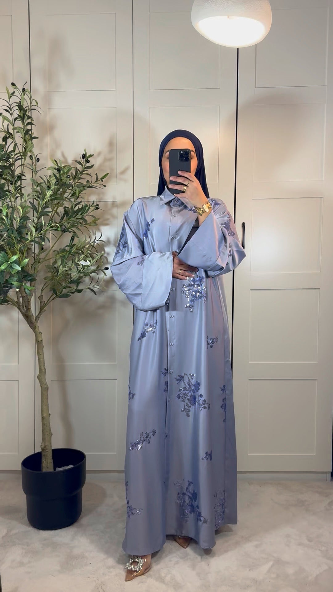 Abaya AMANI en satin à sequins brodés avec boutons I Bleu