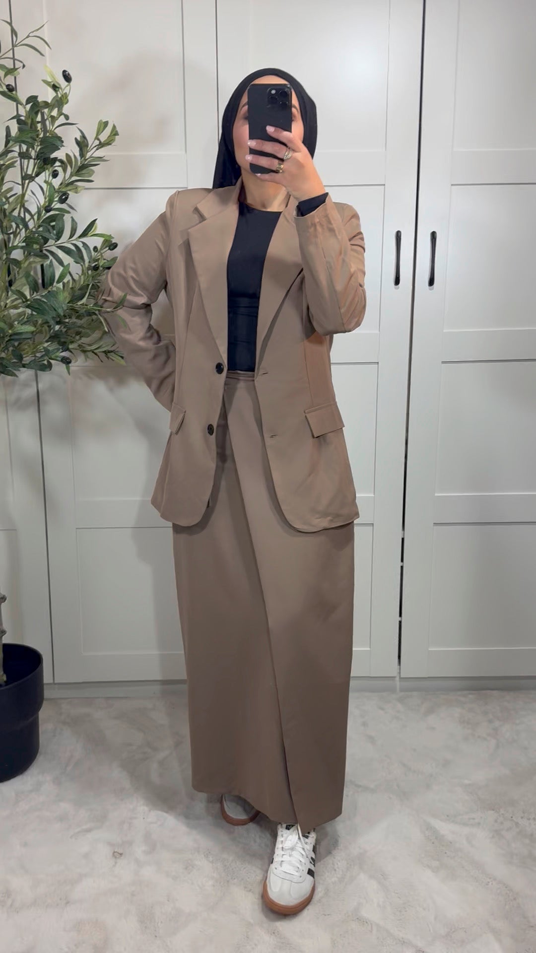 Ensemble tailleur blazer et jupe longue portefeuille à nouer sans fente I Camel