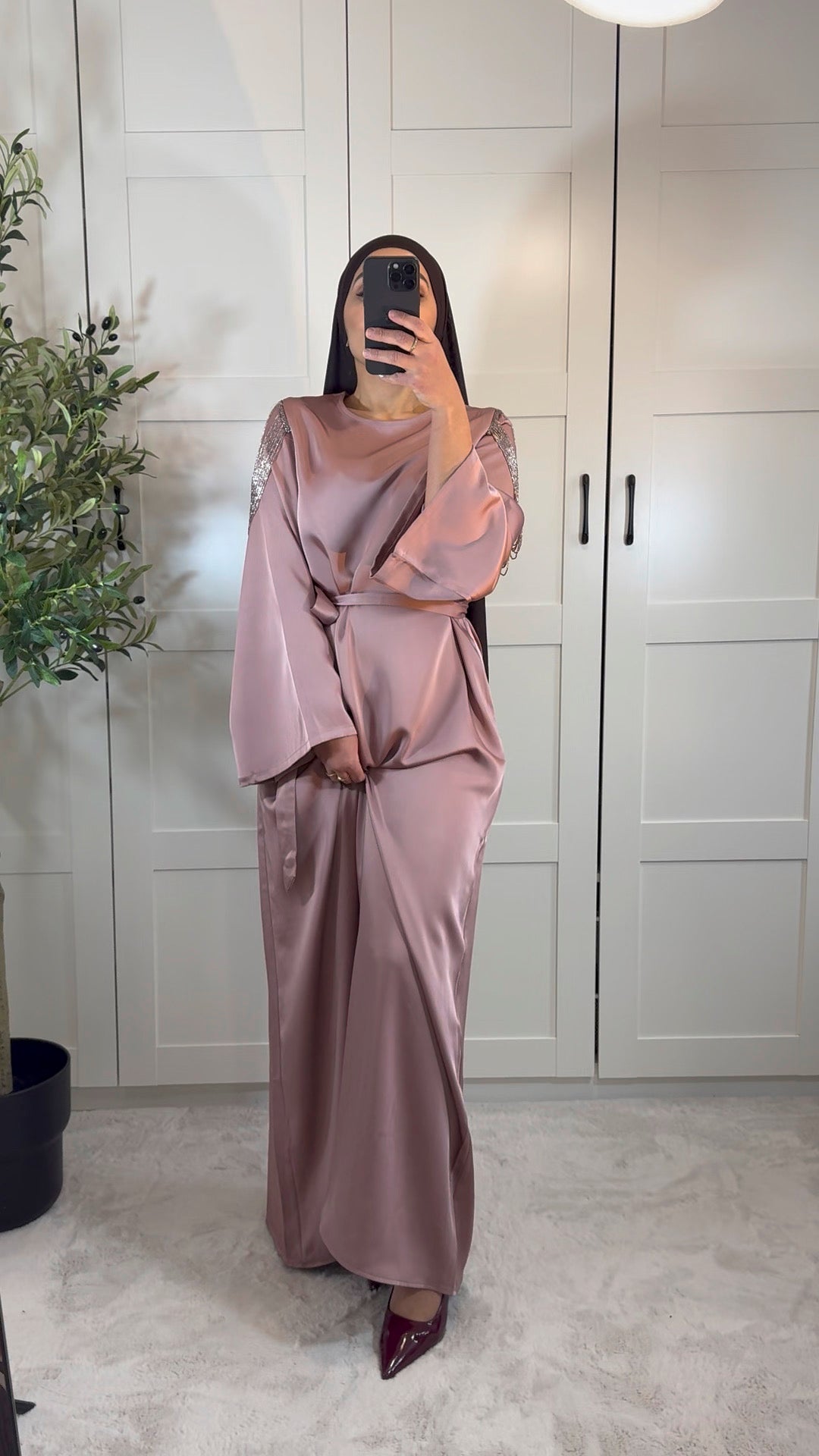 Abaya ASILA satinée avec perles sur les épaules I Vieux rose