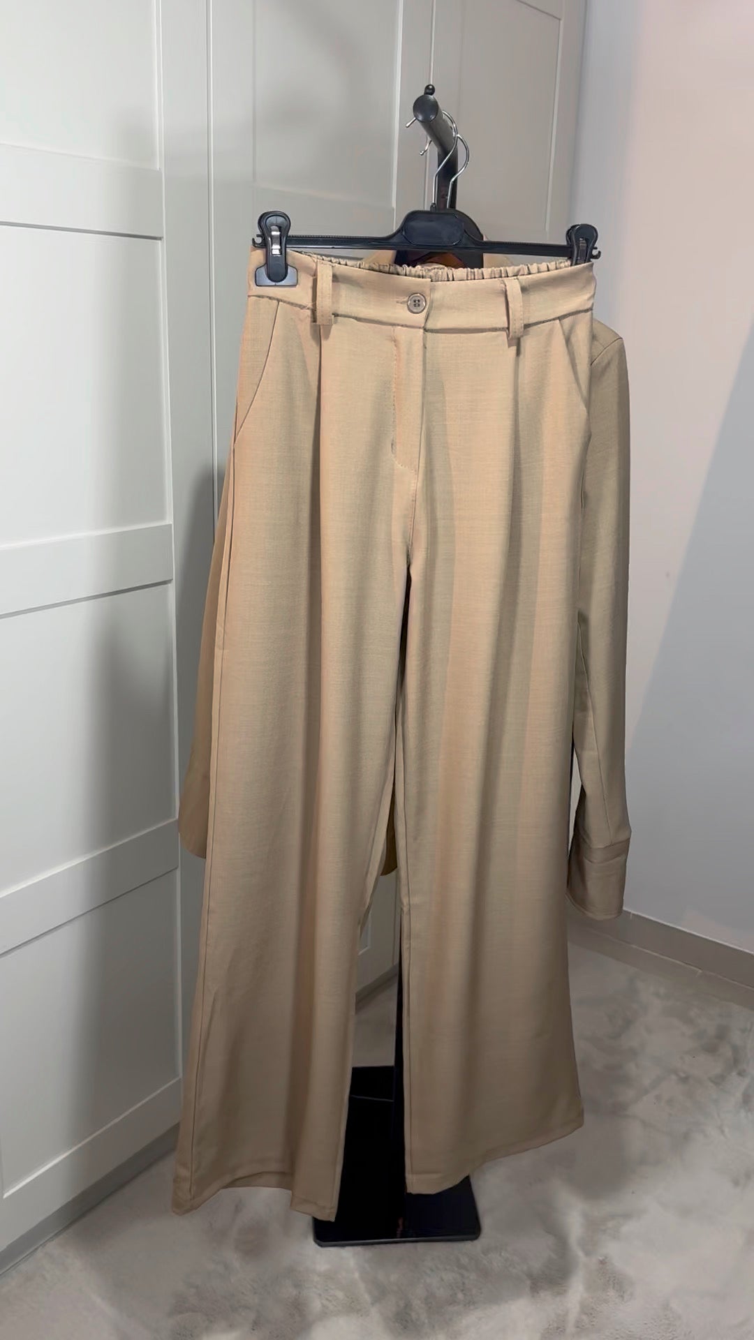 Ensemble tailleur blazer à revers et pantalon I Camel